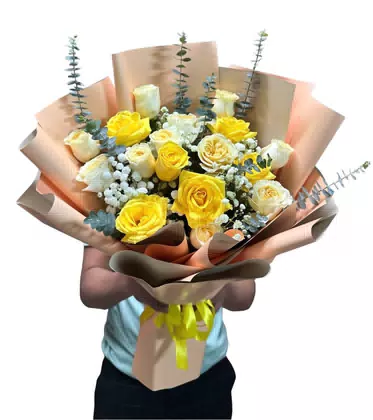 Bó Hoa Hồng Vàng Kem Giấy Cam Tươi Tắn Chúc Mừng