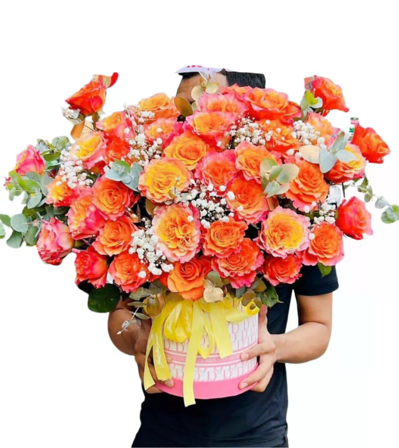 Giỏ Hoa Hồng Cam Vàng Rực Rỡ Nơ Vàng Sang Trọng