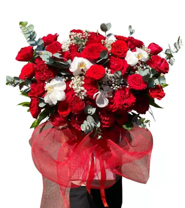 Giỏ Hoa Hồng Đỏ Phối Lan Trắng Nơ Voan Đỏ