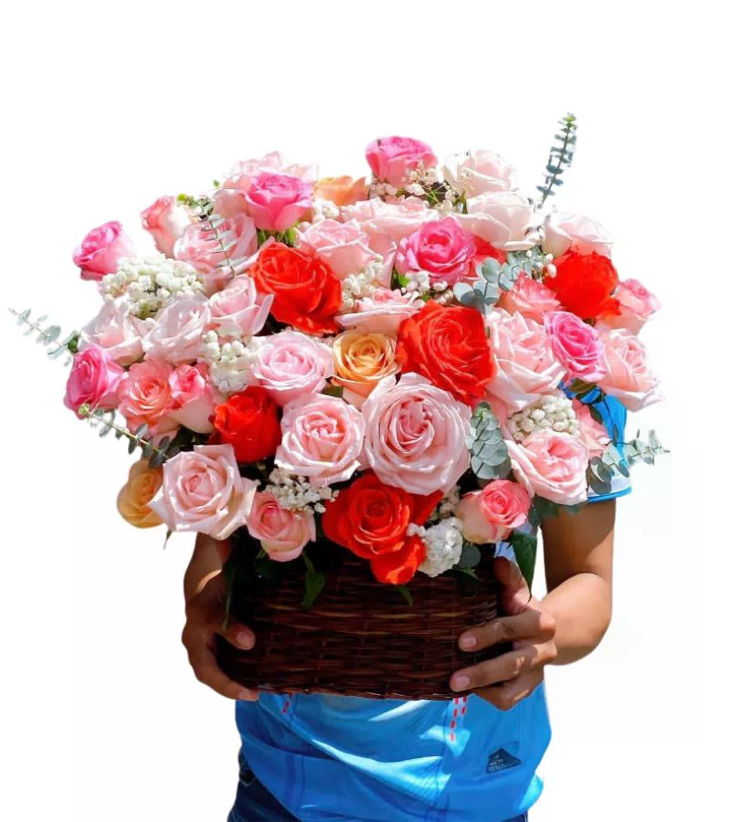 Giỏ Hoa Hồng Phối Cam Hồng Rực Rỡ Nhiều Sắc