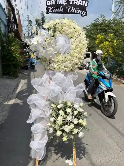 Hoa Đám Tang Sang Trọng