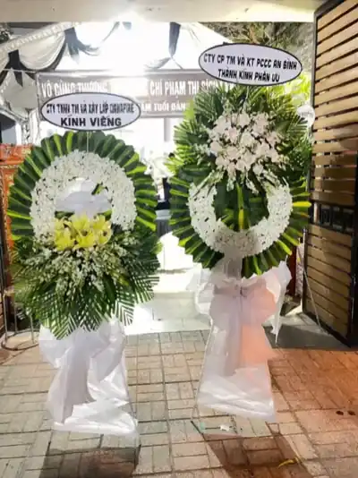 Vòng hoa đám tang